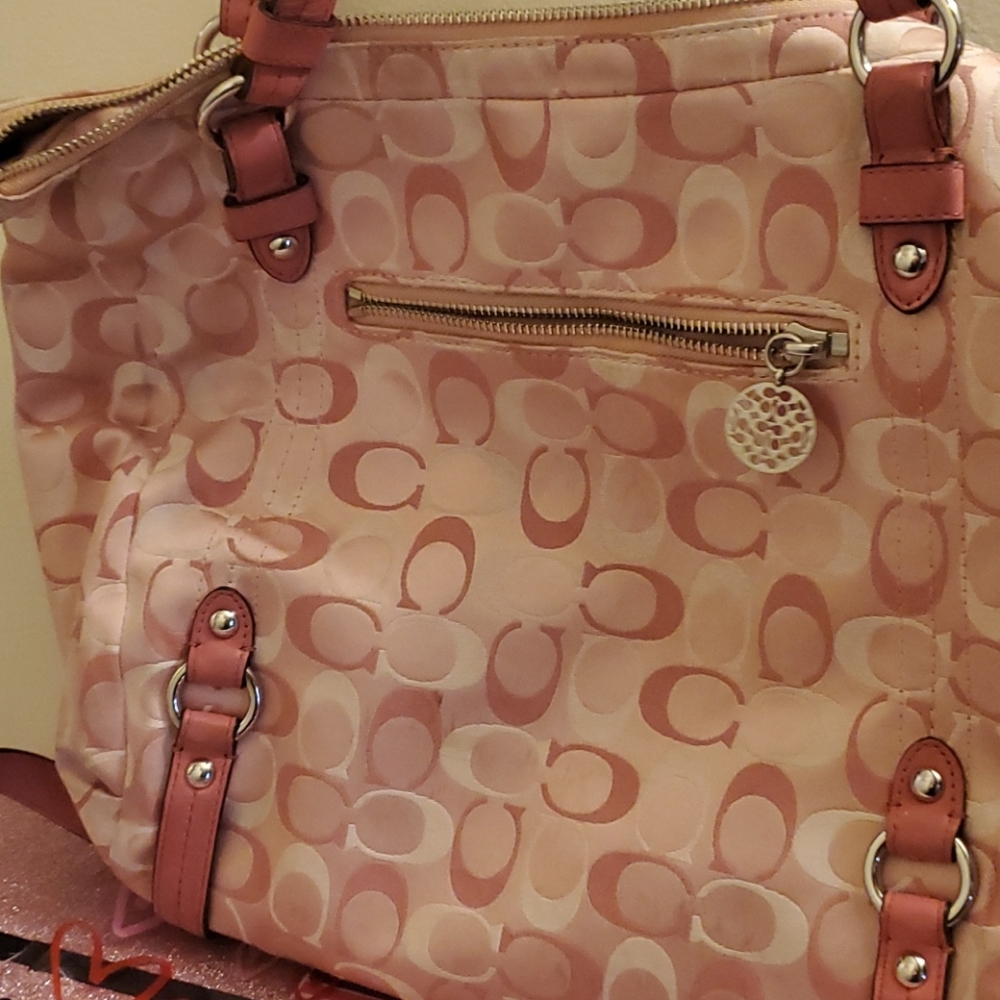 Coach shoulder bag